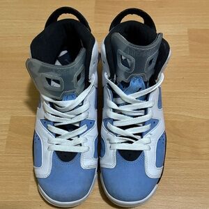 Jordan Kids Blue and White Sneakers
